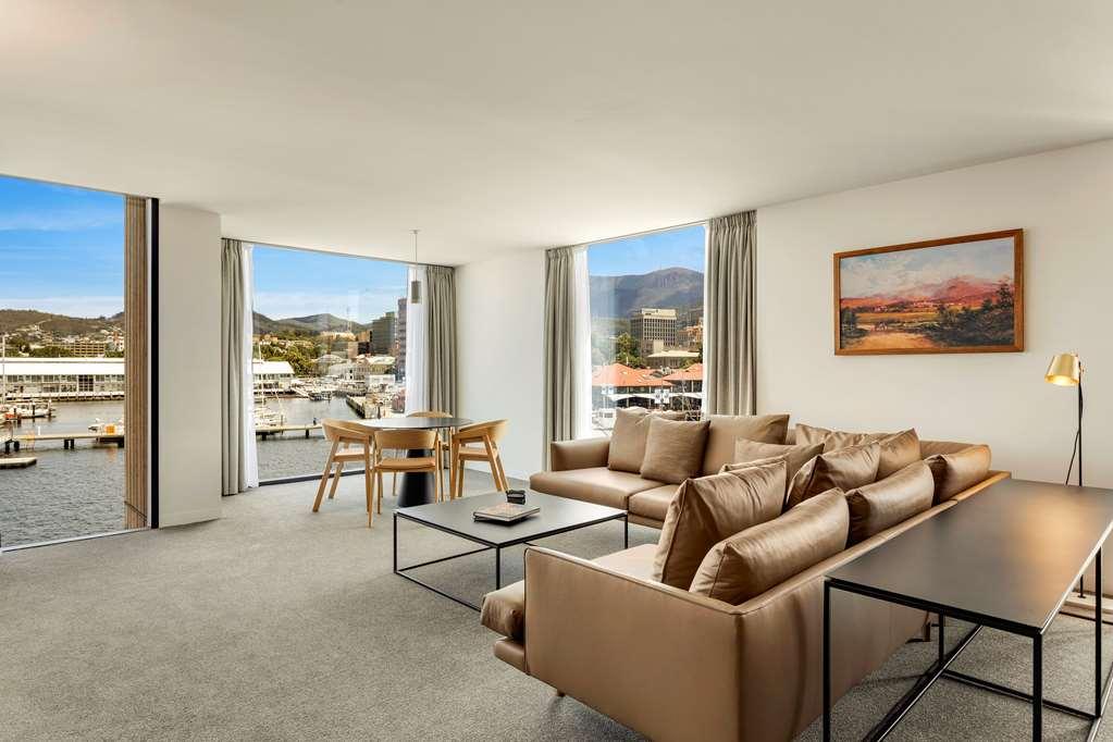 Macq 01 Hotel Hobart Pokoj fotografie A staged living room