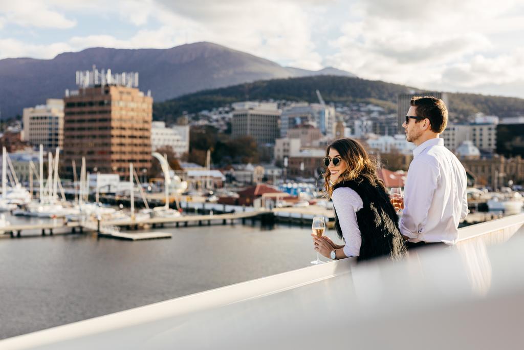 Macq 01 Hotel Hobart Exteriér fotografie View from the rooftop bar