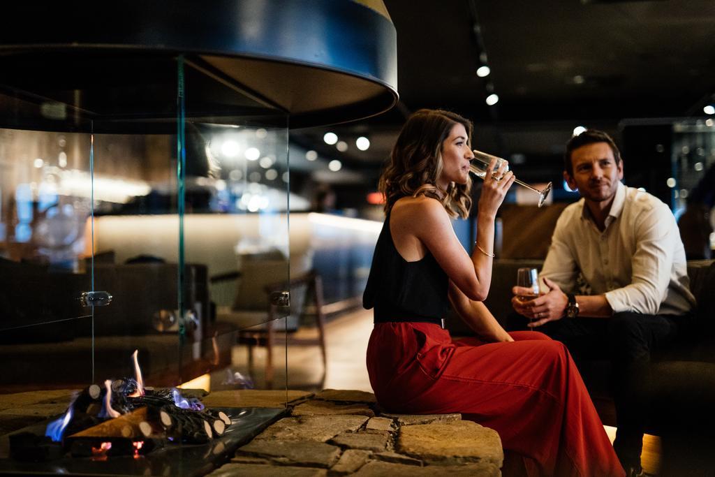 Macq 01 Hotel Hobart Exteriér fotografie The Lounge at the Ritz-Carlton, Melbourne