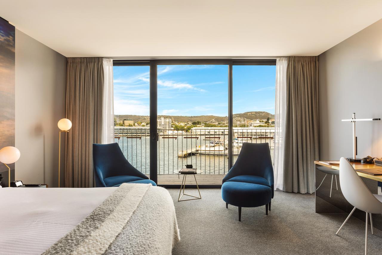 Macq 01 Hotel Hobart Exteriér fotografie A guest room at the Hotel